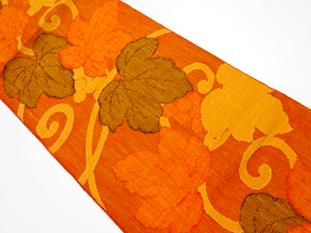 リサイクル　手織り真綿紬葡萄唐草模様織り出し名古屋帯